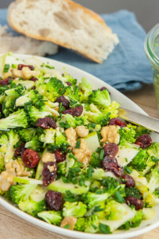 Vegetarischer-Brokkolisalat Vegetarischer-Brokkolisalat