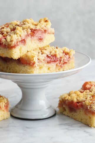 Erdbeer-Crumble-Kuchen Erdbeer-Crumble-Kuchen