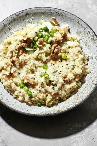 Blumenkohl-Graupen-Risotto mit Bergkäse Blumenkohl-Graupen-Risotto mit Bergkäse