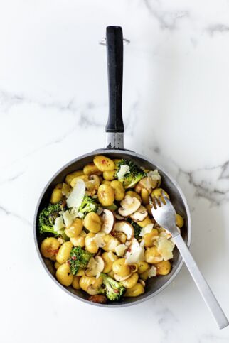 Gnocchi mit Brokkoli und Chili-Zitronen-Butter Gnocchi mit Brokkoli und Chili-Zitronen-Butter