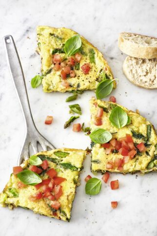 Spargelfrittata mit Tomate Spargelfrittata mit Tomate