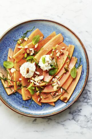 Papaya-Carpaccio mit Hüttenkäse Papaya-Carpaccio mit Hüttenkäse