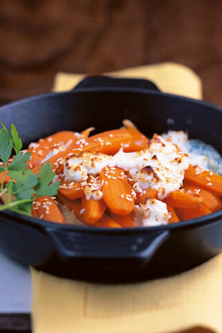 Hummus-Auflauf mit Möhren Hummus-Auflauf mit Möhren