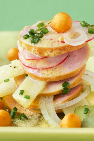 Wurstsalat mit Backerbsen Wurstsalat mit Backerbsen