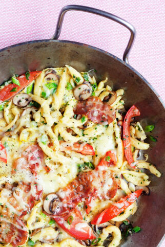 Spätzle-Pilzpfanne mit Käse Spätzle-Pilzpfanne mit Käse