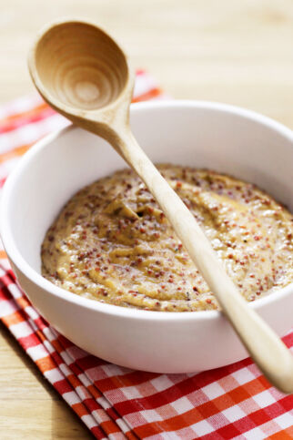 Selbst gemachter Senf Selbst gemachter Senf