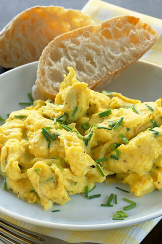 Rühreier mit Schnittlauch Rühreier mit Schnittlauch