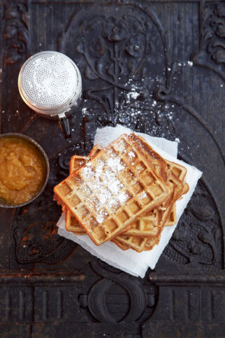 Zimtwaffeln mit Quitten-Emulsion Zimtwaffeln mit Quitten-Emulsion