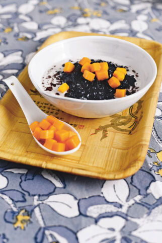 BLACK STICKY KOKOSRICE BLACK STICKY KOKOSRICE