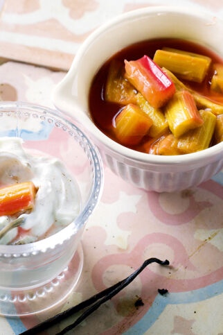 Rhabarberkompott mit Quark Rhabarberkompott mit Quark