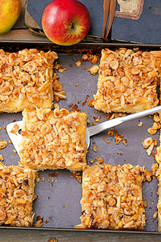 Knuspriger Becherkuchen Knuspriger Becherkuchen