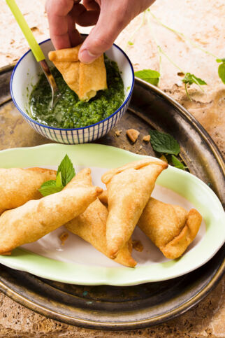 Samosas Samosas