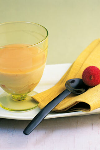 Tofucreme mit Litschis und Pflaumenweingelee Tofucreme mit Litschis und Pflaumenweingelee