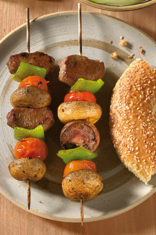 Türkisches Lamm-Schaschlik Türkisches Lamm-Schaschlik