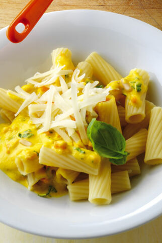 Rigatoni mit Möhrensauce Rigatoni mit Möhrensauce