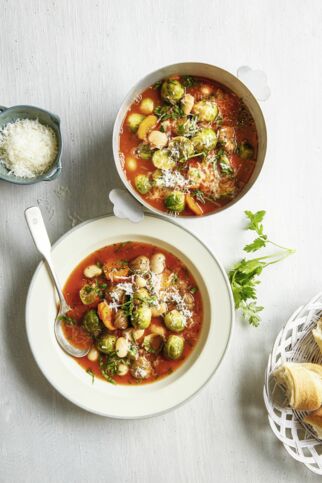 Winter-Minestrone mit Maronen Winter-Minestrone mit Maronen