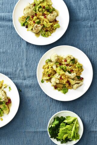 Gerösteter Blumenkohlsalat mit Linsen Gerösteter Blumenkohlsalat mit Linsen