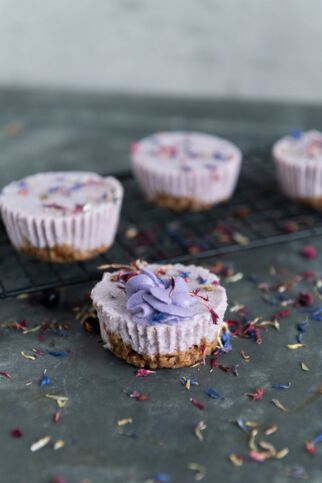 Mini-Ube-Cheesecakes Mini-Ube-Cheesecakes