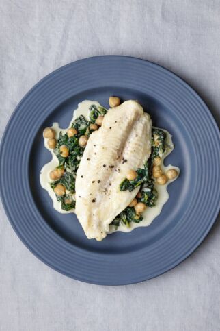 Fischfilet mit Spinat und Kichererbsen Fischfilet mit Spinat und Kichererbsen