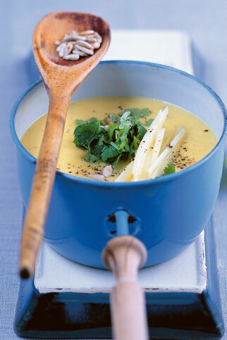Blumenkohl-Apfel-Cremesuppe Blumenkohl-Apfel-Cremesuppe