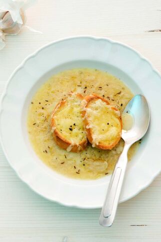 Zwiebelsuppe Zwiebelsuppe