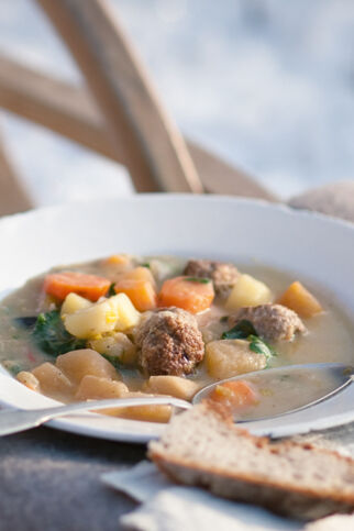 Steckrübeneintopf Steckrübeneintopf