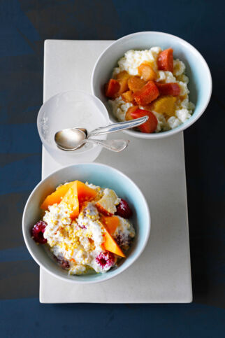 Rhabarberkompott auf Milchreis Rhabarberkompott auf Milchreis