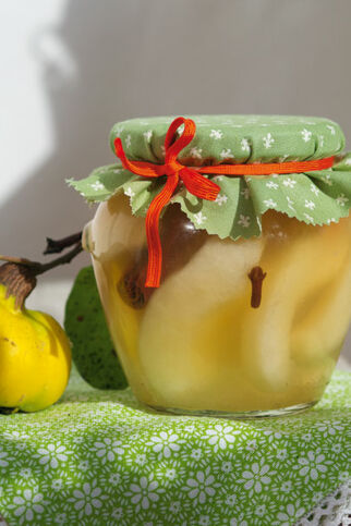 Quittenkompott mit Gewürzen Quittenkompott mit Gewürzen