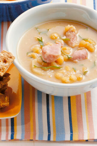 Gelbe Erbsensuppe Gelbe Erbsensuppe