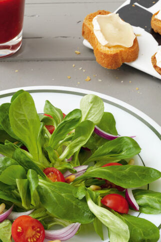 Feldsalat mit warmem Ziegenkäse Feldsalat mit warmem Ziegenkäse