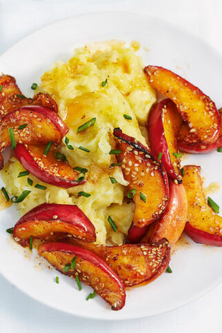 Paprika-Äpfel mit Pastinaken-Mash Paprika-Äpfel mit Pastinaken-Mash