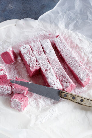 Himbeer-Waldmeister-Marshmallows Himbeer-Waldmeister-Marshmallows