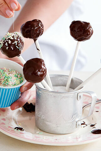 Cakepops mit Möhren Cakepops mit Möhren