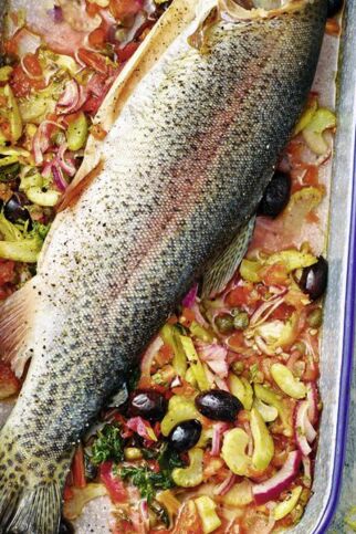 Ofenfisch auf Mangold mit Zitronenbutter Ofenfisch auf Mangold mit Zitronenbutter