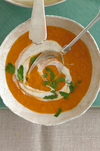 Aprikosen-Tomaten-Suppe Aprikosen-Tomaten-Suppe