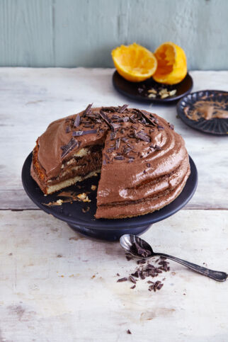 Marmortorte mit Kardamom-Schoko-Mousse Marmortorte mit Kardamom-Schoko-Mousse