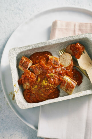Currywurst mit Sauce Currywurst mit Sauce