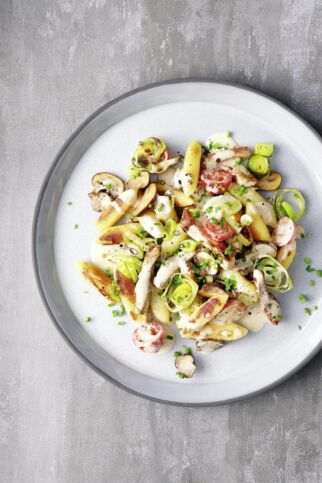 Schupfnudeln mit Schnitzelstreifen Schupfnudeln mit Schnitzelstreifen