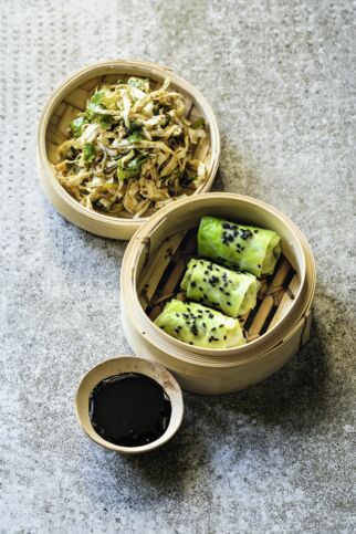 Dim Sum mit Spitzkohl und Garnelen Dim Sum mit Spitzkohl und Garnelen