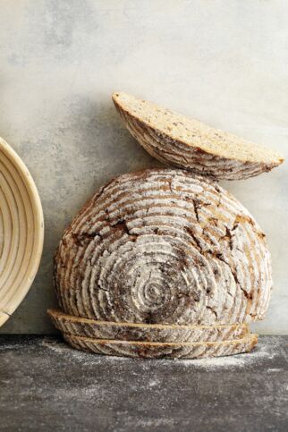 Buttermilch-Mehrkornbrot Buttermilch-Mehrkornbrot