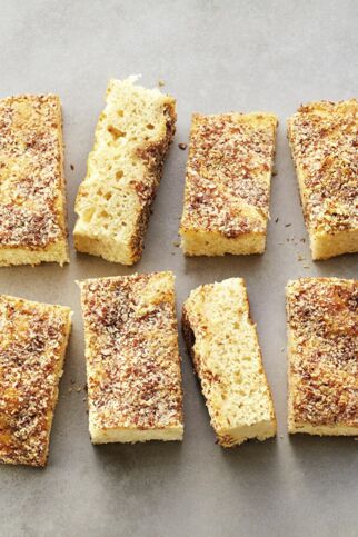 Butter-Mandel-Kuchen mit Erythrit Butter-Mandel-Kuchen mit Erythrit