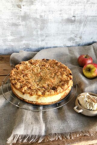 Apfel-Streuselkuchen mit Puddingcreme Apfel-Streuselkuchen mit Puddingcreme