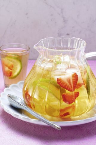 Erdbeer-Kräuter-Eistee Erdbeer-Kräuter-Eistee