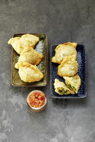 Samosas mit Kartoffelfüllung Samosas mit Kartoffelfüllung