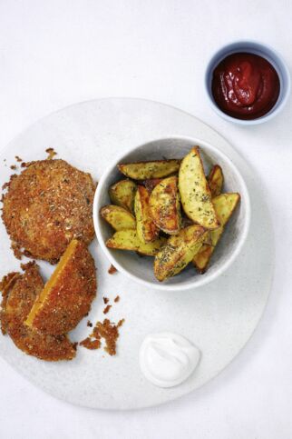 Kürbisschnitzel mit Kartoffel-Wedges Kürbisschnitzel mit Kartoffel-Wedges