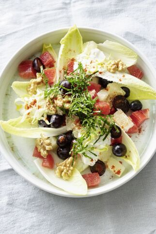 Chicoréesalat mit Grapefruits Chicoréesalat mit Grapefruits