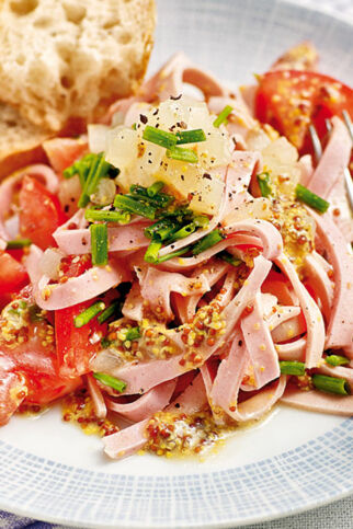 Wurstsalat mit Senfdressing Wurstsalat mit Senfdressing