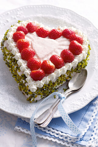 Muttertagsherz mit Rosenwasser Muttertagsherz mit Rosenwasser