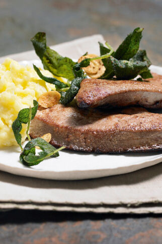 Kalbsleber in Salbeibutter Kalbsleber in Salbeibutter