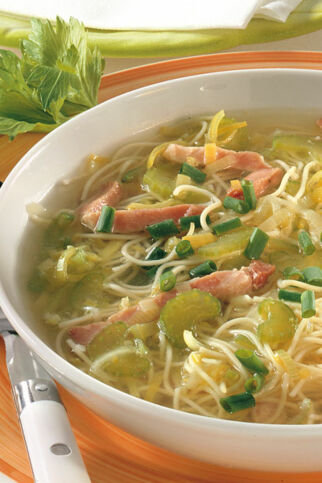 Schnelle Nudelsuppe Schnelle Nudelsuppe